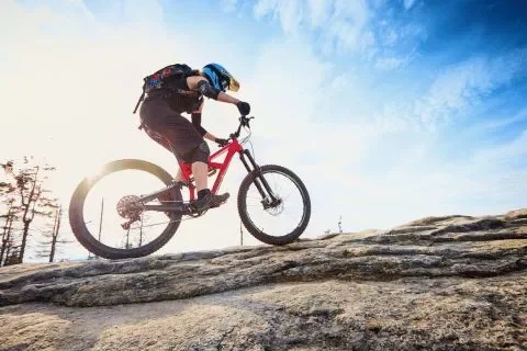 Odkryj Świat Rowerów Full Suspension: Komfort i Kontrola na Każdej Ścieżce Odkryj Świat Rowerów Full Suspension: Komfort i Kontrola na Każdej Ścieżce